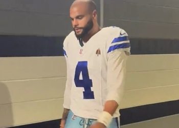 Dak Prescott šalje bijesnu poruku od pet riječi navijačima Cowboysa nakon poraza od Ravensa