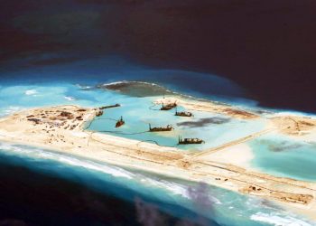 Dok Filipinci izvode predstavu s Kinezima, Vijetnam u blizini punom parom gradi otočja