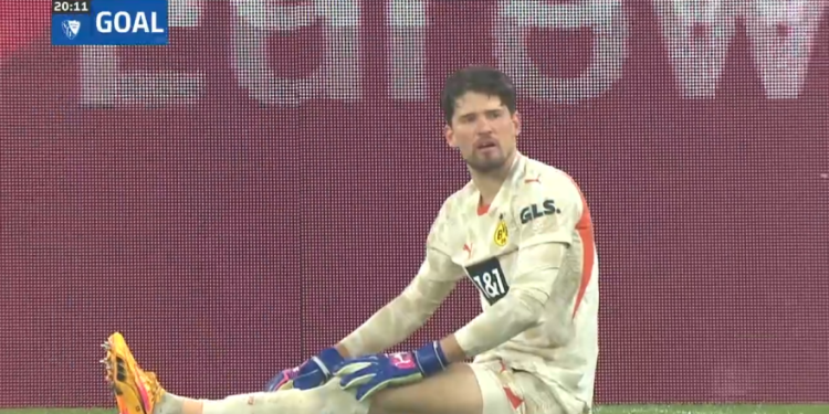 Dortmund, kakva patka od golmana! Zabija gol u prazan gol