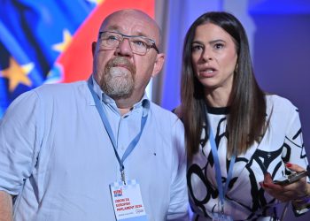 Drele bacio svoju člansku iskaznicu i otkrio zašto napušta Domovinski pokret: ‘Zbogom’