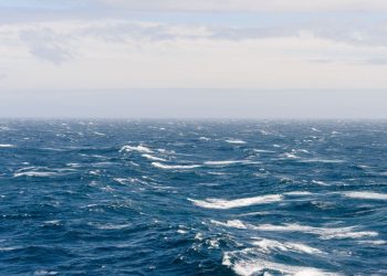 Duž obale jugo i djelomice sunčano vrijeme