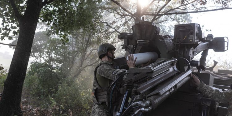 Francuska će platiti ukrajinsko oružje ruskim sredstvima — RT World News