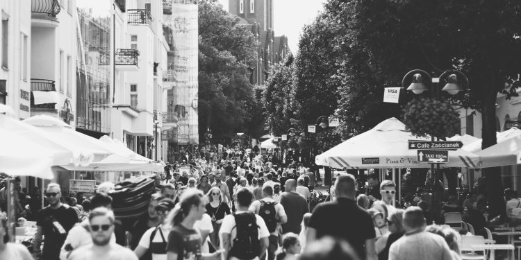 Fratar koji okuplja mase ljudi poručuje: ‘Ovo je velika opasnost za vjernike’