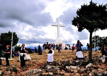 Fratar progovorio iz Međugorja: ‘Uznemirili se neprijatelji Križa Kristova’