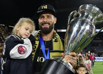 Giroud: “Morata i Abraham su vrh, s njima ćemo letjeti u Europu. Leao? Već je lider”