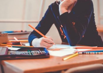 Grad Kaštela i ove godine financira nabavu školskih materijala za osnovnoškolce