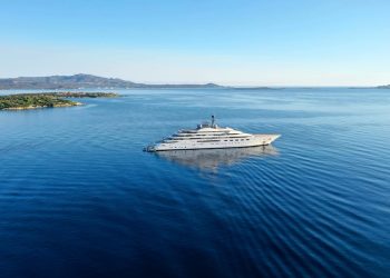 Grčka uvodi poreze na kruzere, a bit će tu i još mjera “protiv” pretjeranog turizma!