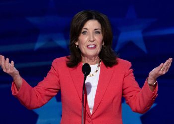 Guverner New Yorka zaposlio je kineskog ‘agenta’ kao pomoćnika tužitelja — RT World News