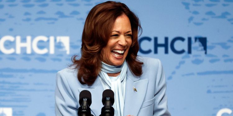 Harris je ‘prezauzet’ da bi razgovarao s medijima – savjetnik — RT World News