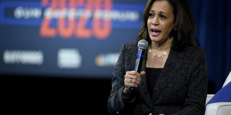 Harris je rekao da bi policija mogla ‘ući’ u dom legalnog vlasnika oružja radi inspekcije