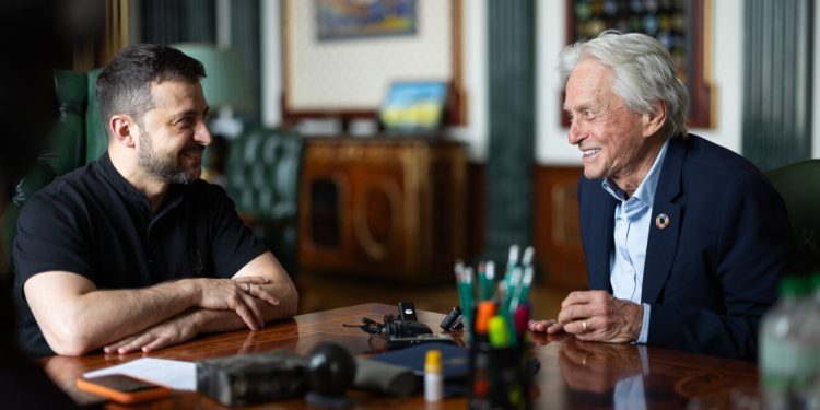 Holivudska legenda u Kijevu: ‘Ovo je borba dobra i zla, šteta što se Zapad boji nuklearnog rata’