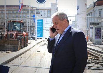 Holjevac: ‘Pokojni amateru Milane, gdje god da jesi, gledaj, ovako se rasipa novac’