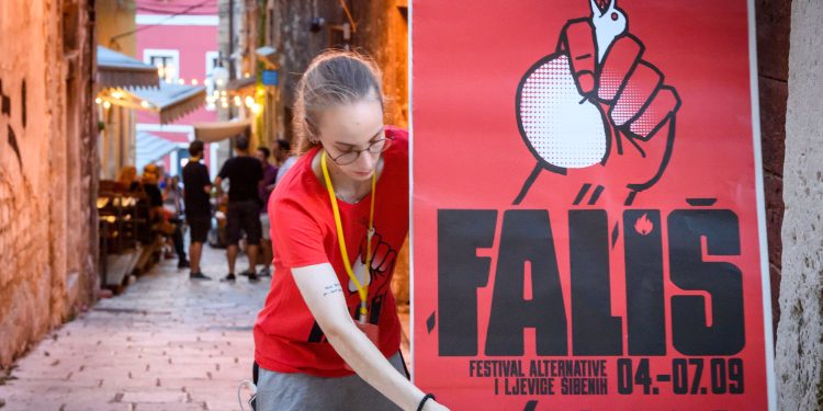 Holjevac: ‘Svaka osoba koja se našali na račun ovih ljudi je desničar i klerofašist’