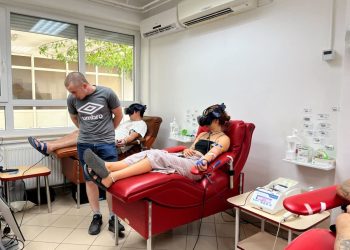 Hrabrost je prevladala strah! Junaci motivirali veliki broj građana na dobrovoljno darivanje krvi