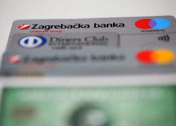 Hrvati prošle godine na kartice ispeglali 35,2 milijarde eura