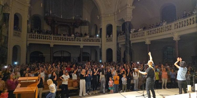 Hržica s mnoštvom Hrvata na sjeveru Njemačke slavio Boga: ‘Isus i danas šalje svoje apostole’