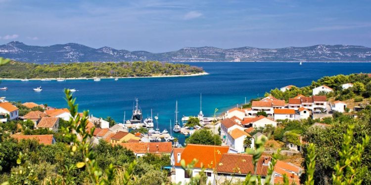 IŽ OSTAO BEZ LIJEČNIKA Otišao i posljednji s otoka