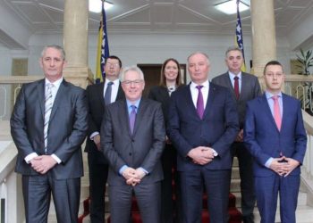 IZDAJA PRIJATELJSTVA NATO-a i BiH Američko veleposlanstvo oštro kritiziralo ministra obrane Zukana Heleza