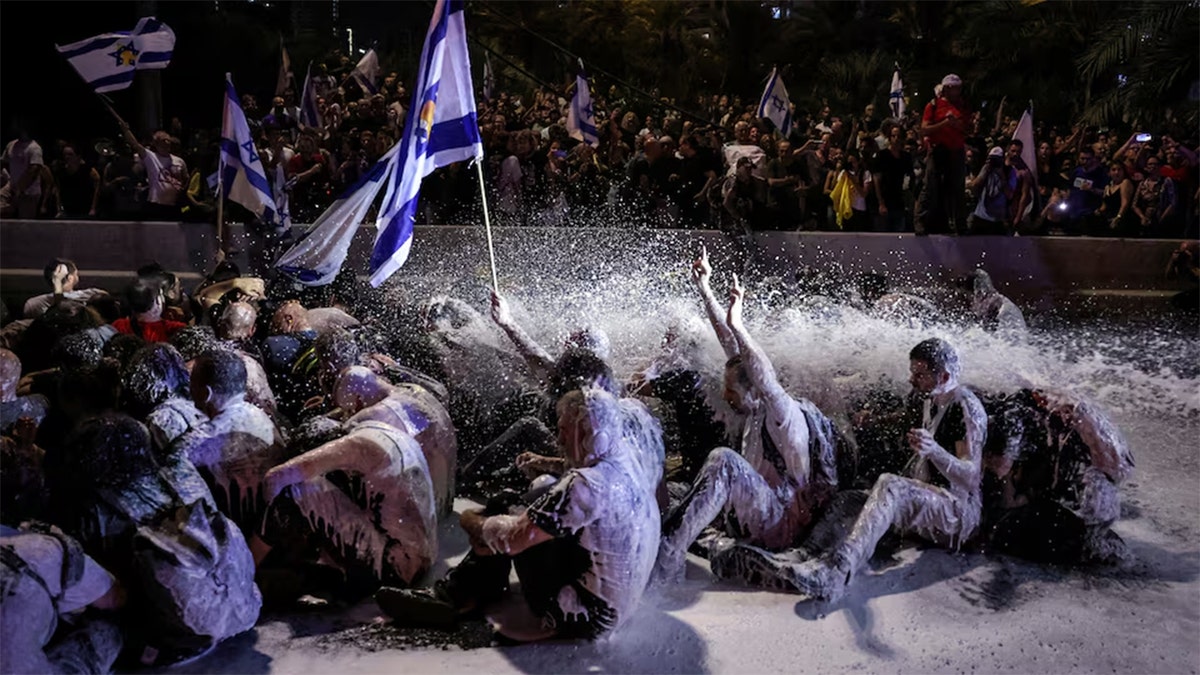 Tel Aviv vodeni top