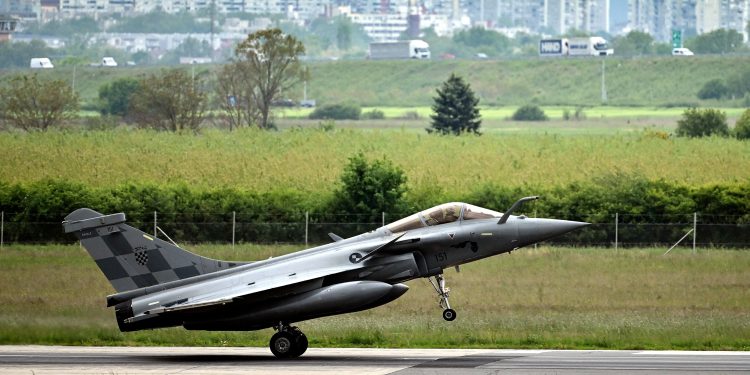 Iz MORH-a stiglo važno upozorenje: Dio Hrvata neće imati mirnu noć