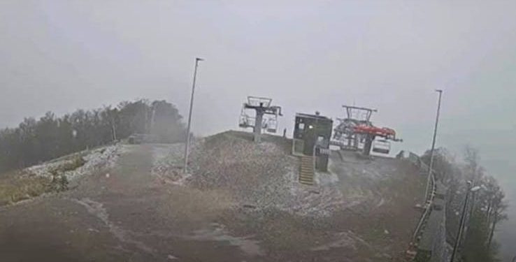 Iznad Rijeke pada snijeg!