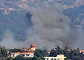 Izrael napao unutar Libanona nakon što su Hezbollahove balističke rakete prisilile milijune u Tel Avivu u skloništa