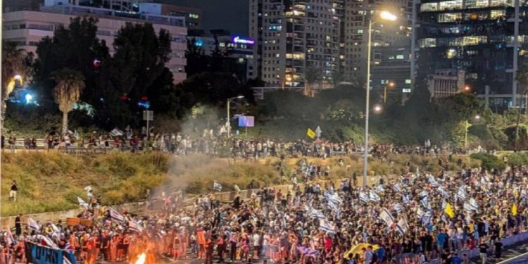 Izraelci bijesni izašli na ulice: ‘Dobivamo vreće za mrtvace umjesto dogovora’