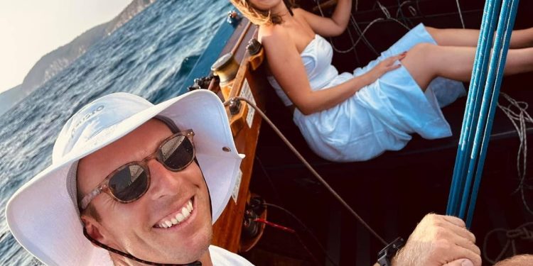 Jedrite s hrvatskim olimpijcem na Hvaru!