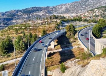 KVAR VOZILA Na ulazu u Split vozi se jednim trakom