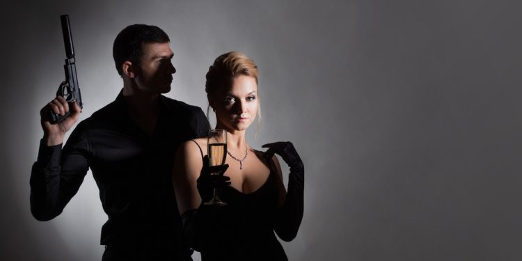 Kineska špijunska agencija upozorava mlade da ne padaju na lijep izgled — RT World News