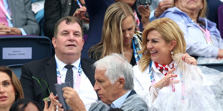 Kolindin Jakov pokrenuo unosan posao: Bivša predsjednica na tome je zaradila finu svotu