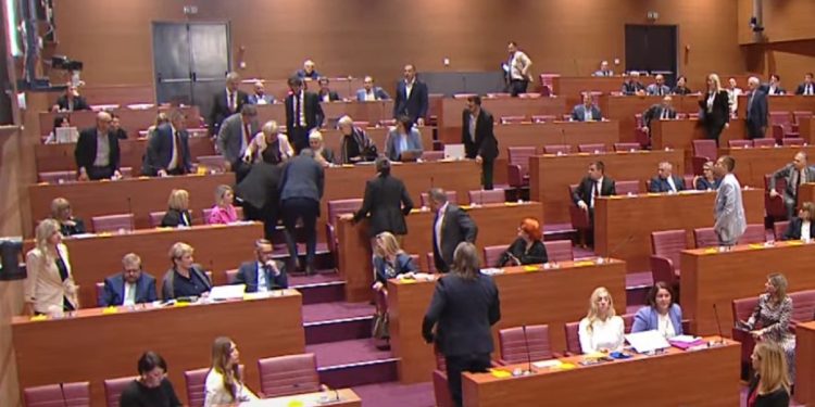 Komešanje u Saboru, svi su pohitali do zastupnice: ‘Što se događa, je li sve u redu?’
