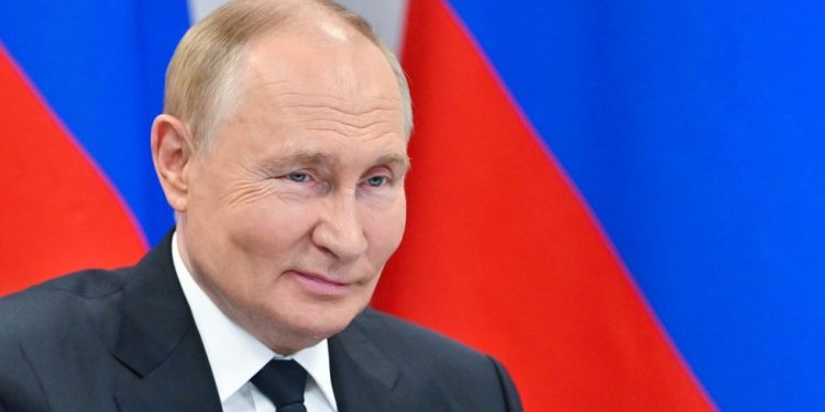 Kremlj odgovara bi li Putin ‘pojeo Trumpa za ručak’ — RT Rusija i bivši Sovjetski Savez