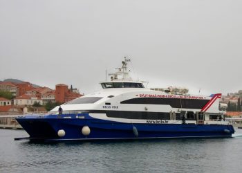 Kriljanski katamaran iz Splita za Dubrovnik sutra neće isploviti, evo što navode kao razlog