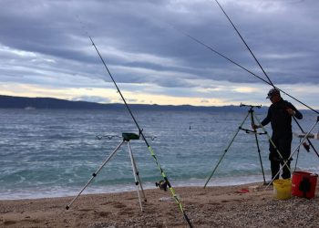 LOV ŠTAPOM S OBALE Završilo je međužupanijsko prvenstvo u sportskom ribolovu kategorije U16