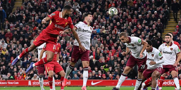 Liverpool protiv West Hama – Carabao Cup: rezultati uživo, vijesti o momčadi i ažuriranja dok momčad Arnea Slota počinje svoju obranu od suparnika Premier lige plus Arsenal protiv Boltona