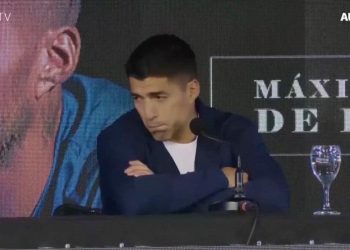 Luis Suarez se u suzama oprostio od reprezentacije Urugvaja: “Pravo je vrijeme”