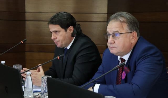 MINISTARSTVO FINANCIJA FBiH Pacijentima smanjen novac za lijekove, Aluminiju dali novac koji mu ne pripada