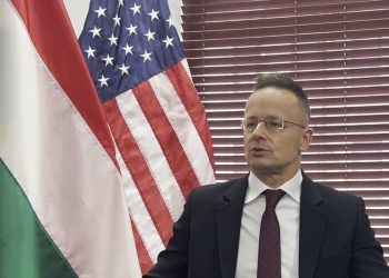 Mađarski ministar vanjskih poslova prisjeća se snažnog ‘iskustva’ Trumpove administracije, tvrdi da je ‘naša nada sve’ o bivšem predsjedniku