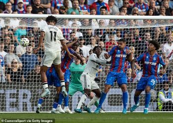 Man United je pronašao određeni stupanj mira s tri čista susreta u tjedan dana… ali drama nikad nije daleko, piše CHRIS WHEELER, dok se Erik ten Hag suočava s pitanjima nakon odmora Marcusa Rashforda