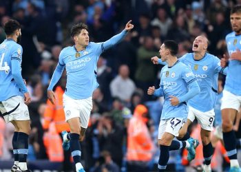 Manchester City 2-2 Arsenal – Premier League: rezultati uživo, vijesti o momčadi i novosti dok John Stones postiže izjednačujući pogodak u 98. minuti u uzbudljivom okršaju za naslov