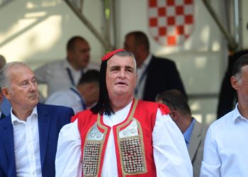 Miro Bulj zabranio izložbu koju financira SNV i izazvao pravu dramu u Sinju