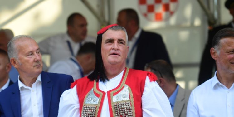 Miro Bulj zabranio izložbu koju financira SNV i izazvao pravu dramu u Sinju