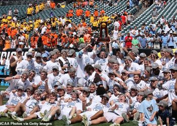 Mišići koledžskih igrača lacrossea rastapaju se u krvi nakon užasnog treninga koji je vodio diplomirani mornarički SEAL