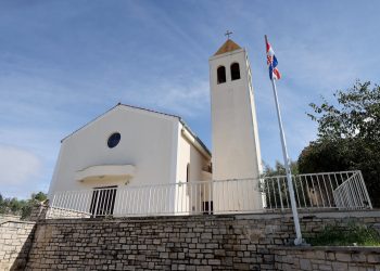 Mještani u šoku zbog svećenika: ‘Jedan imao ljubavnicu, drugi partnera, a ovaj što je radio’