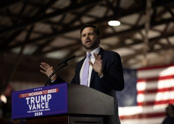 Musk zabranio novinaru zbog objavljivanja ‘hakiranog’ dosjea JD Vancea — RT World News