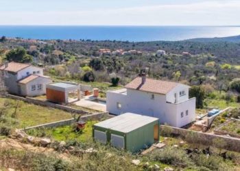 NEDOVRŠENA GRADILIŠTA I HRPA BETONA Otvoren stečajni postupak nad tvrtkom koja gradi luksuzne vile u Istri