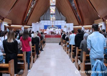 NEGATIVAN TREND Broj katolika u BiH nastavlja se smanjivati, pogledajte najnovije podatke