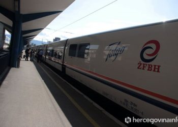 NEMA SE, MOŽE SE Željeznice FBiH grcaju u dugovima, a direktor ima osnovnu plaću 6.500 KM