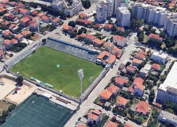 NOGOMETAŠI POSTALI BESKUĆNICI Osuđenik zbog kriminala u NK Zadru, sada je vlasnik prostora koje koristi HNK Zadar koji mora igrati u Biogradu!